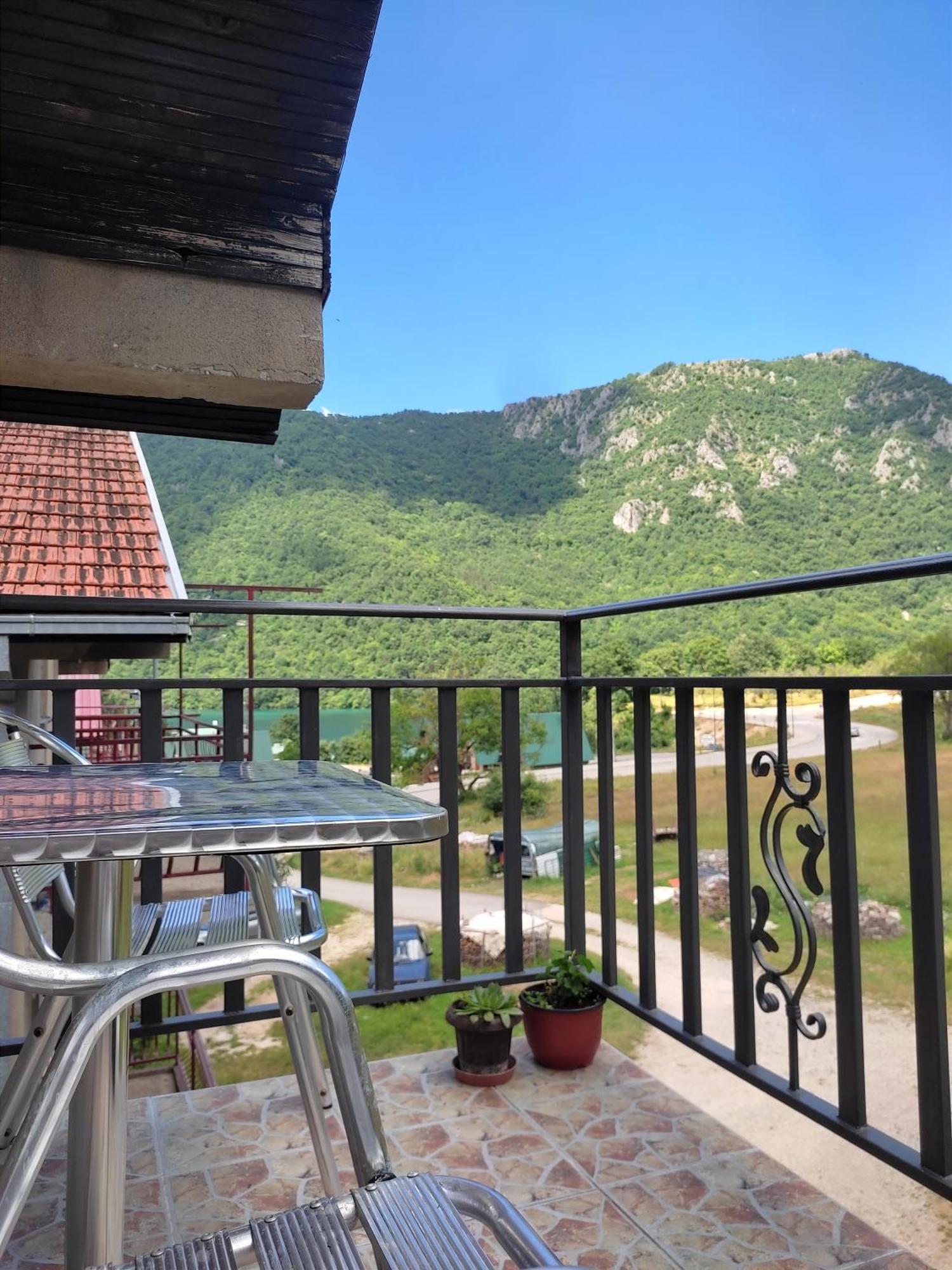 Apartment La Casa بلوزين المظهر الخارجي الصورة