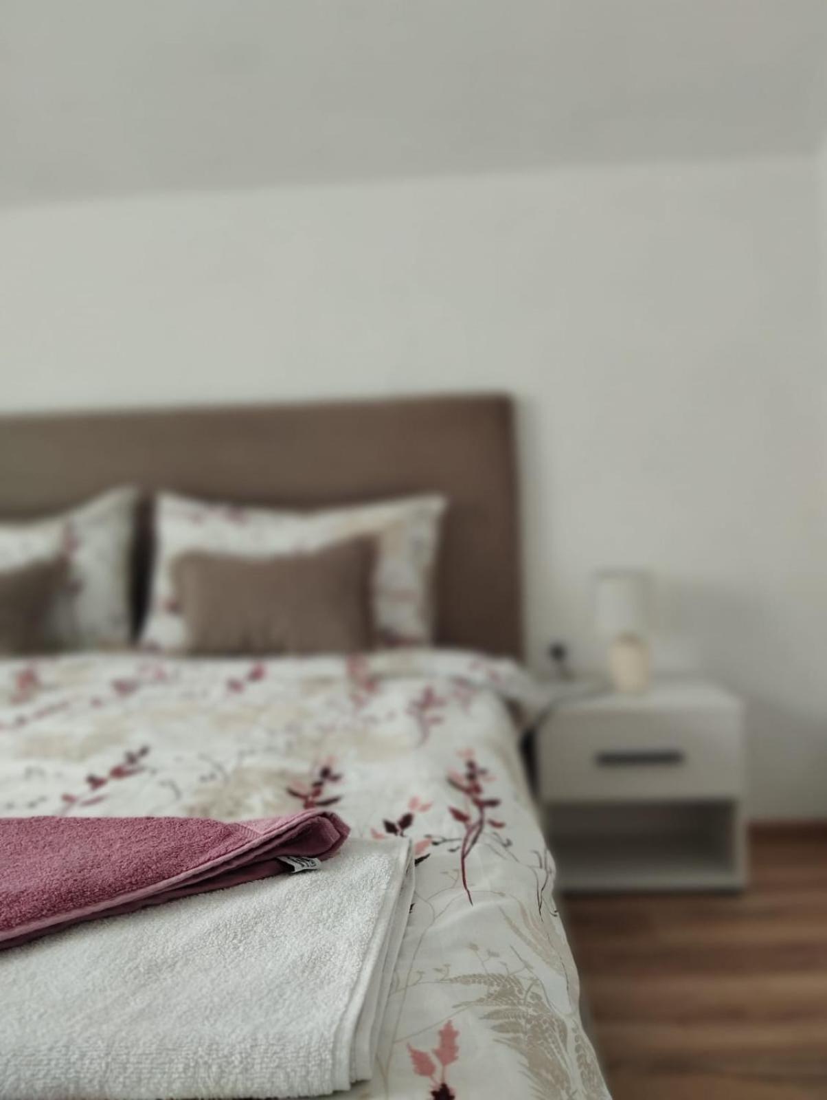 Apartment La Casa بلوزين المظهر الخارجي الصورة